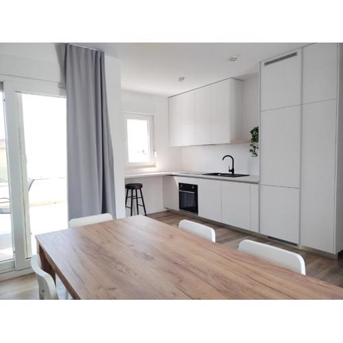 Modern Two Bedroom Apartment with Spacious Seaview Terrace and Free Parking