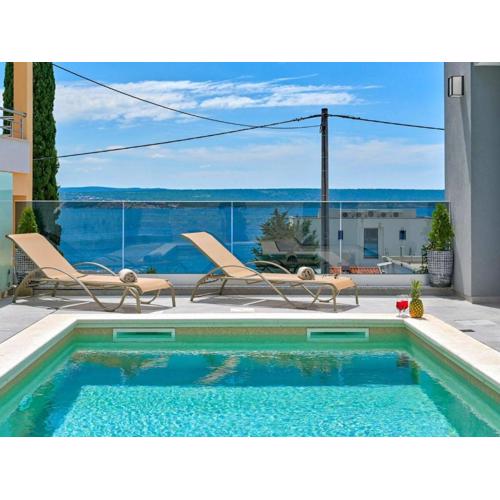 Modern Villa Futura with pool