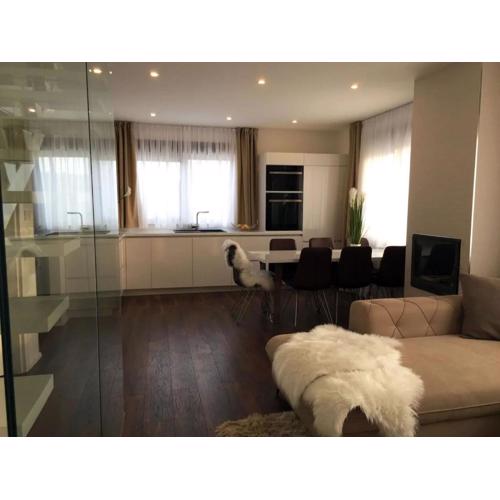 Modern Villa with Private Heated Pool and Lounge Area for a Relaxing Stay - Four Bedroom Villa