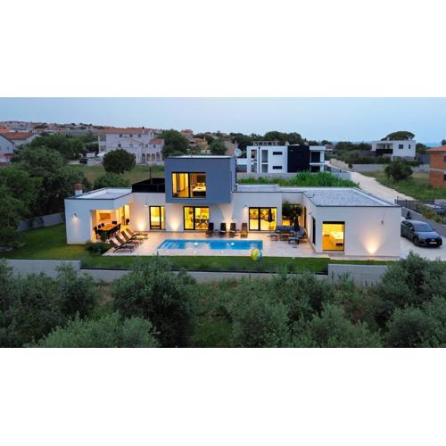 Modern villa with private pool near the sea