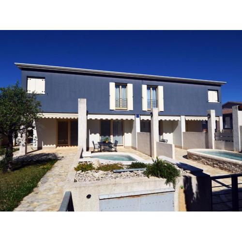 Modern Villa with swimming pool