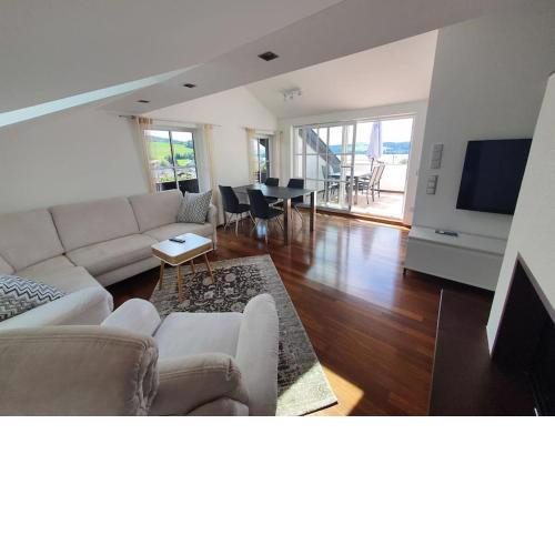 Moderne Ferienwohnung Urlaub am See Mattsee Salzburg Salzburger Seenland Trumer Seenland