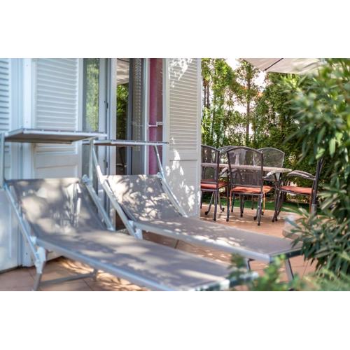 Modernes Apartment mit großer Terrasse