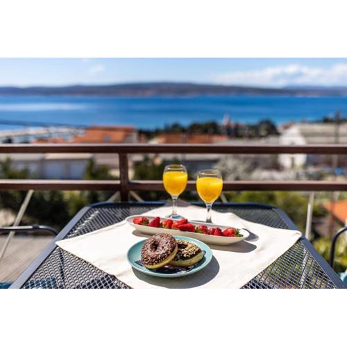 Modernes Apartment mit traumhaften Meerblick, nur 400 Meter zum Strand