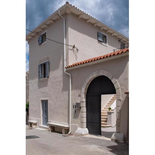 Moderno 3 Casa Vecchia