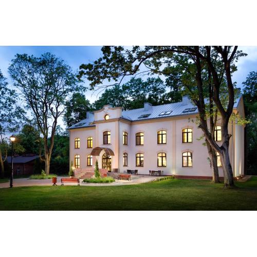 Modlin Palace