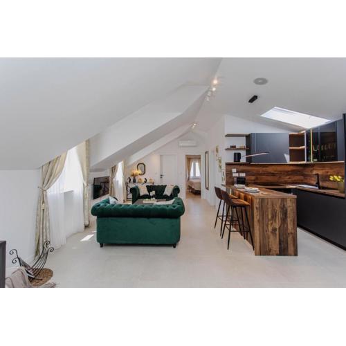 Monfrina 3 luxury apt in the Old Town near beach