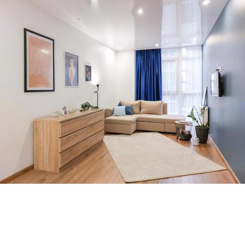Monro Apartment