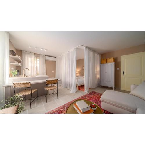 Montalbano Gem - Heritage Studio With Airy Vibes