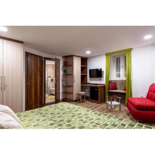 Moon Stone Residence Pag