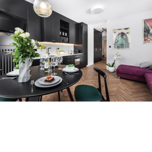 Moss Apartment
