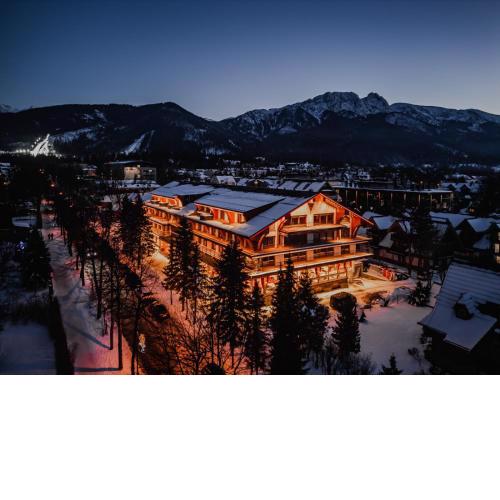 Mountain Diamond Resort
