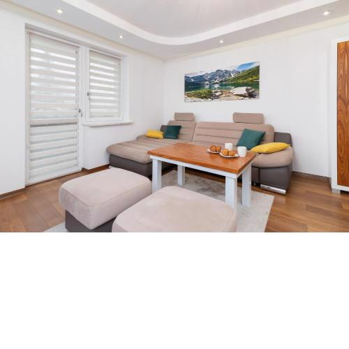 Mountain View Apartment Zborowskiego Krupówki by Noclegi Renters