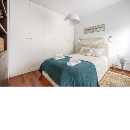 M&R Apartament Airport&Business Premium Marina Mokotów - parking - WiFi - Netflix - self check-in, terrace - guarded estate - WAW Chopin Airport