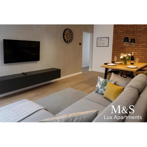 M&S Lux Apartments Pojezierska - Balkon z widokiem, klimatyzacja i blisko Manufaktury