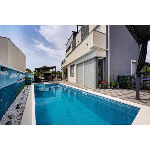 MY DALMATIA - Apartment Nikita with private pool