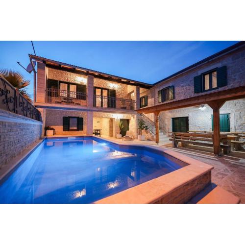 MY DALMATIA - Authentic Villa Vita with private swimming pool