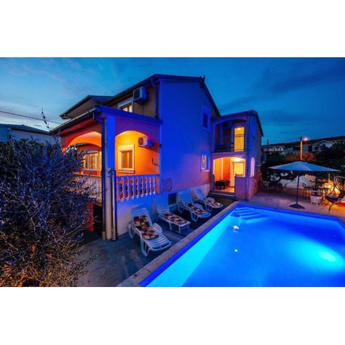 MY DALMATIA - Holiday home Favorit with private pool & sea view