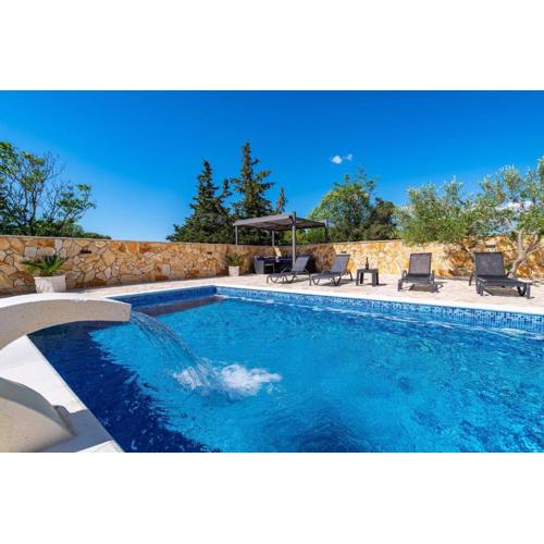 MY DALMATIA - Holiday home Maria with private swimming pool