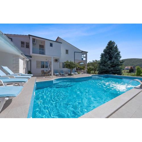 MY DALMATIA - Sport and Spa villa Neoric with private heated pool and tennis court