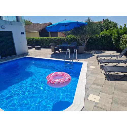 My Paradies - Malinska 1****