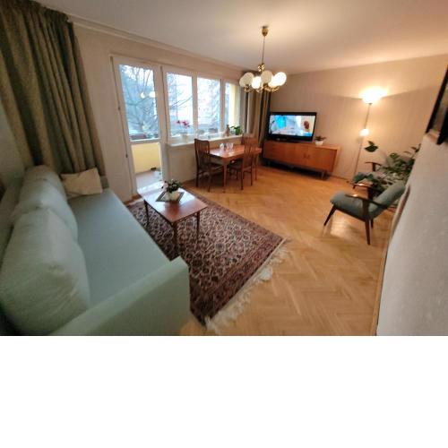 MY SUITE 60th