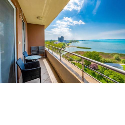 MyFlat Club 218 Belvedere Wellness Apartment