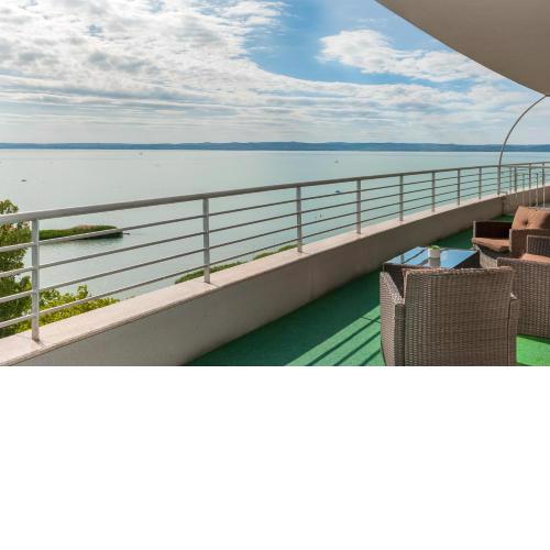 MyFlat Club 218 Palazzo Wellness Apartment