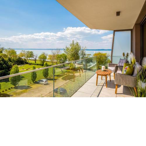 MyFlat Coral 64 Premium Apartment