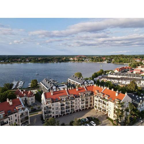 Nad jeziorem apartament
