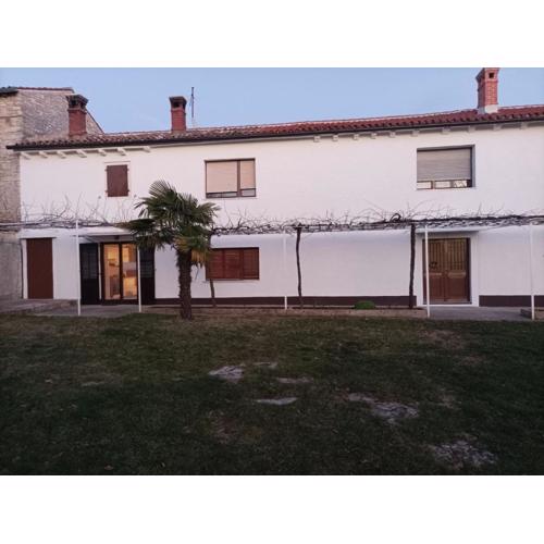 NamelessParty house
