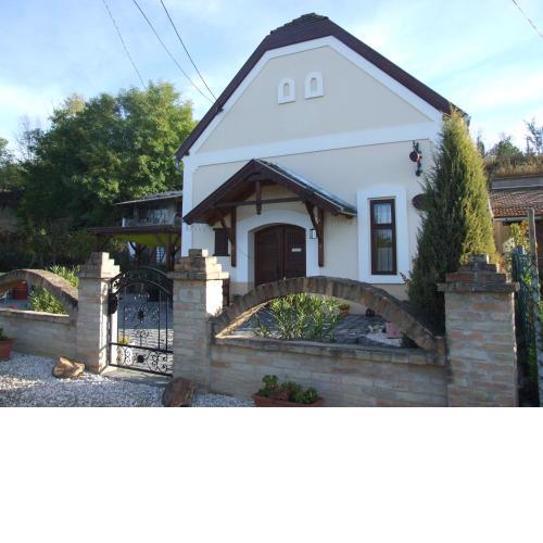Nánaháza