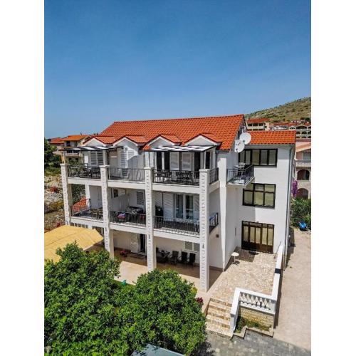 Neda Apartments