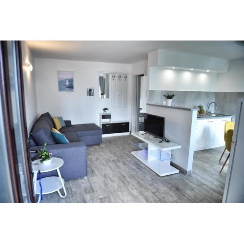 Nelly Apartment