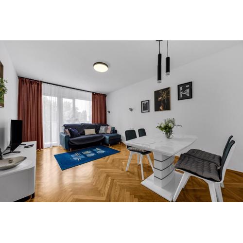 Nerudy Comfy Living Apartment by Bookinghost
