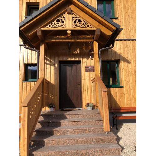 Nette Wohnung in Bad Aussee mit Garten und Grill und Bergblick