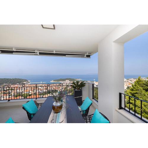 New -150m2 Penthouse With Shared Pool - Villa Smaragd