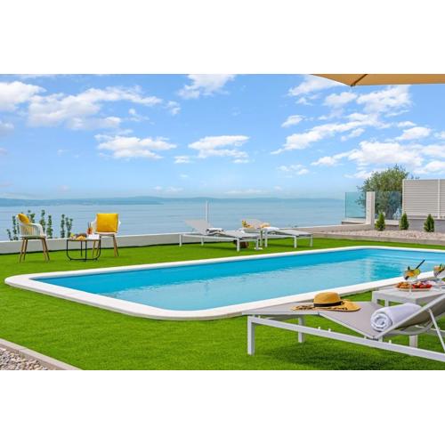 NEW 2-bedroom Villa La Vita with private heated 33sqm pool