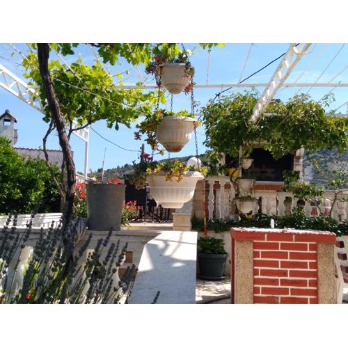 New And Completely Renovated Apartment (5+3)