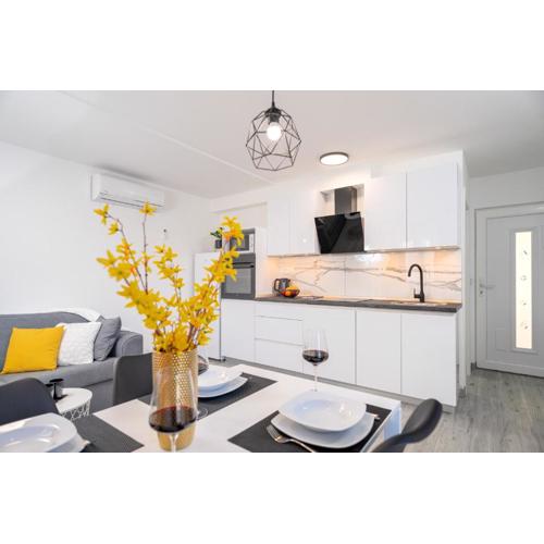 New and modern apartment Franičević