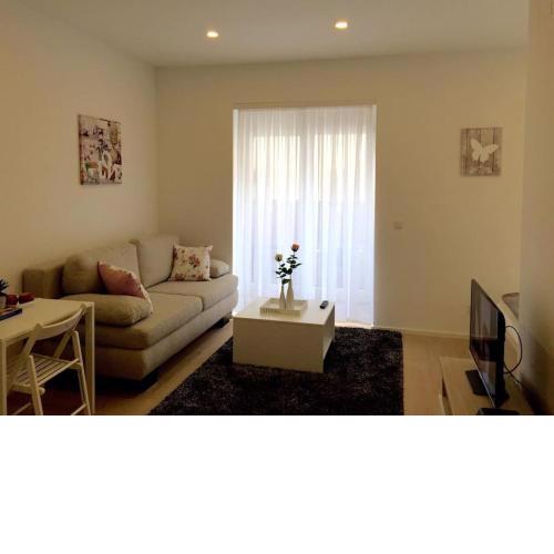 NEW Apartment - 10 min DOWNTOWN