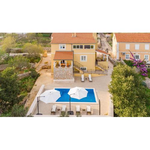 New apartments with an amazing pool