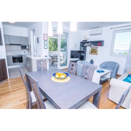 NEW! Carpe Diem 1,Split-Bacvice,free wi-fi, parking