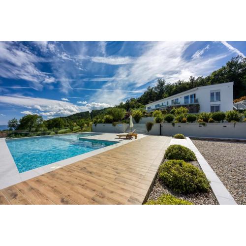 New in 2024 Villa Lina