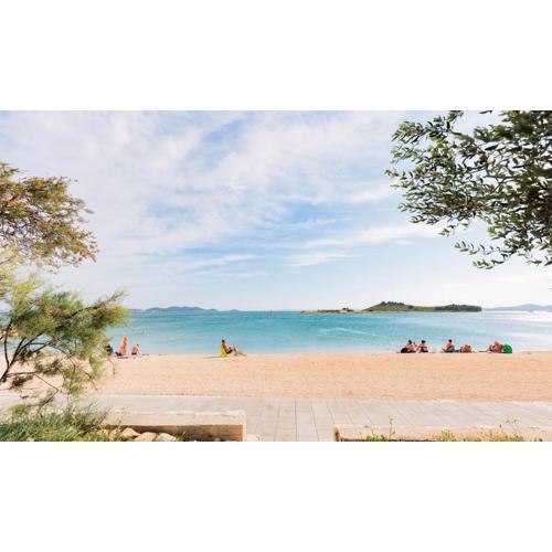 NEW!!! Luminose beach house