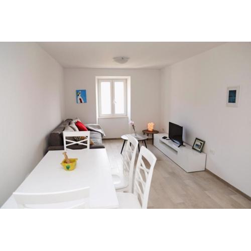 NEW LUXURY APARTMENT SANDRA- OLD TOWN KORCULA
