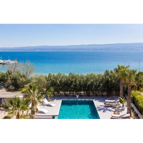 New Luxury Beach Villa