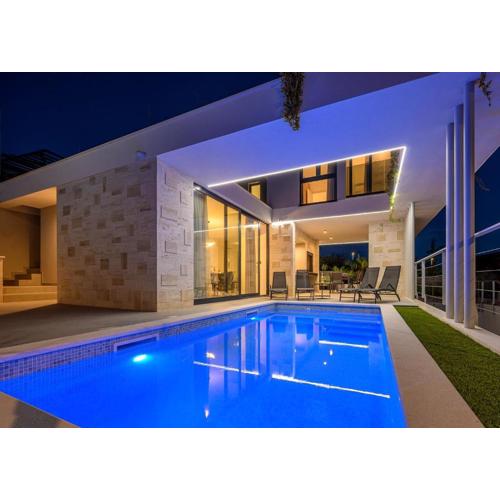 New ! Luxury Villa - RoMa 1 and 2 with two heated pool