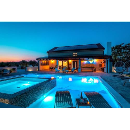 NEW! Luxury Villa Meden Dol with heated pool, Hot-Tub, 2 Saunas