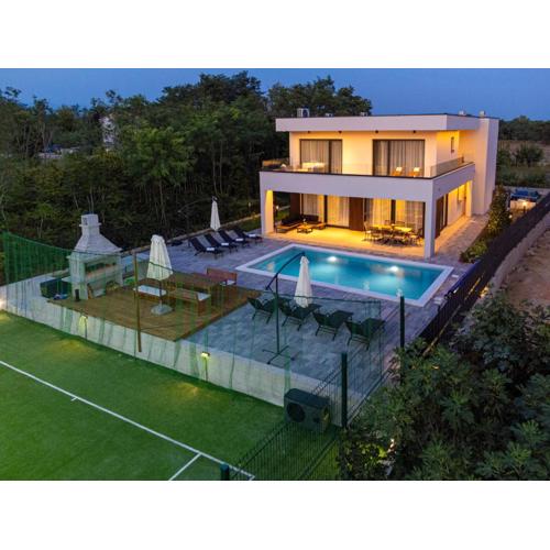 NEW Luxury Villa Noel with Tennis court